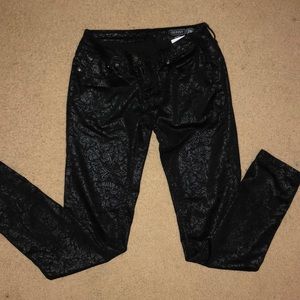 Patterned skinny jeans